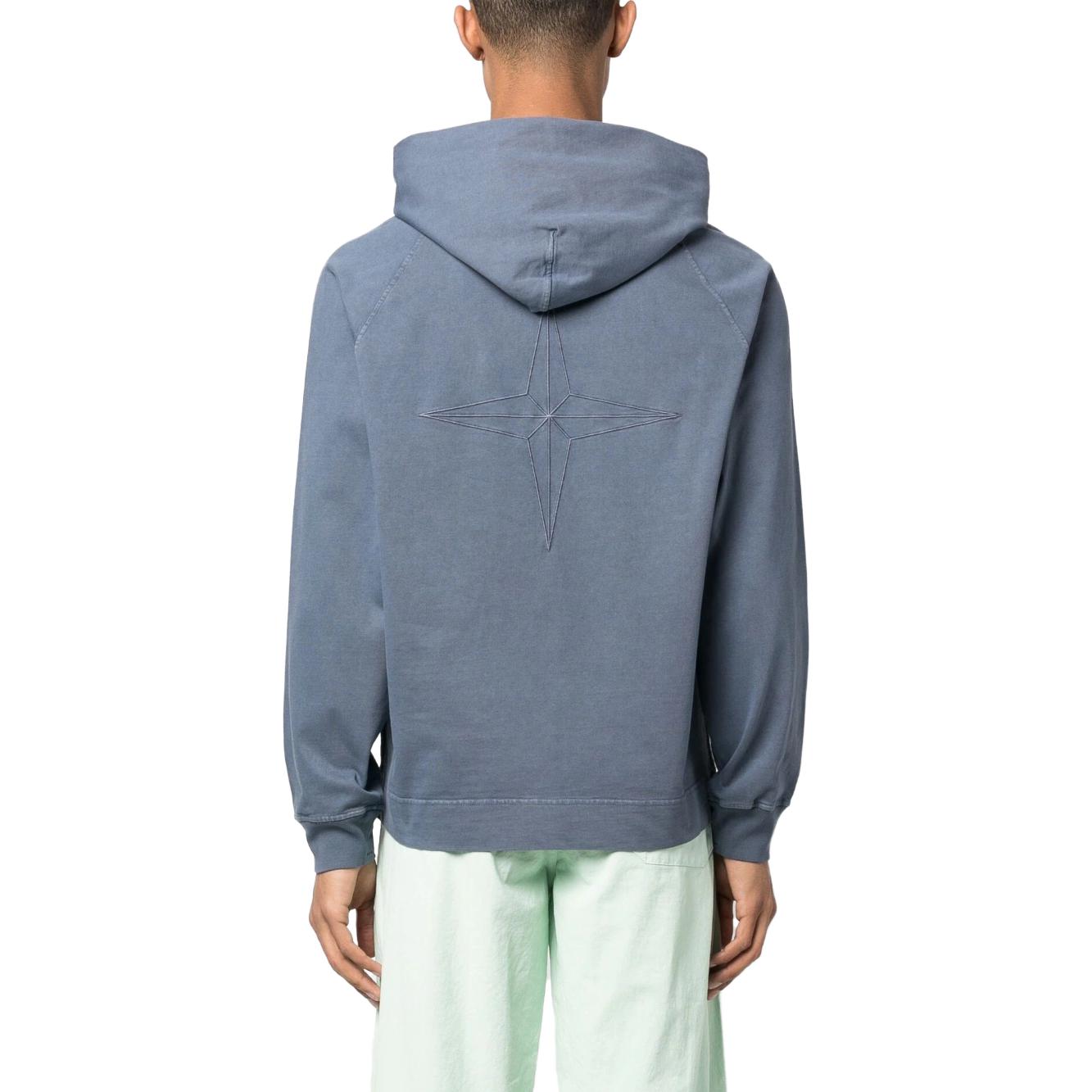 Purchase STONE ISLAND SS23 Biru Hoodie Pullover dengan Cetakan Logo Belakang. 781563355-V0124
