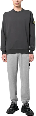 STONE ISLAND SS23 Jogger Kelabu Kasual dengan Logo Patch. 101564451-A0M64 Lookbook STONE ISLAND SS23 Jogger Kelabu Kasual dengan Logo Patch. 101564451-A0M64