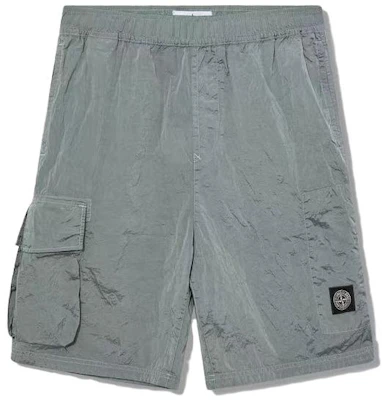 STONE ISLAND SS23 Logo Patch Celana Pendek Straight Haze Blue Kasual. 7815L1319-V0041 Order STONE ISLAND SS23 Logo Patch Celana Pendek Straight Haze Blue Kasual. 7815L1319-V0041