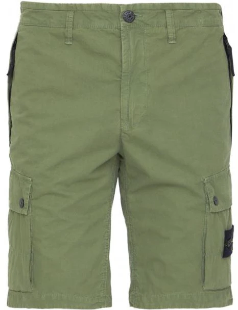 stone-island-ss-23-solid-color-cargo-shorts-green-1015-l11-wa-v0155