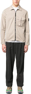 STONE ISLAND SS23 Chaqueta Camisa Caqui Logo Bordado Color Sólido. 781510304-V0192 Shop STONE ISLAND SS23 Chaqueta Camisa Caqui Logo Bordado Color Sólido. 781510304-V0192
