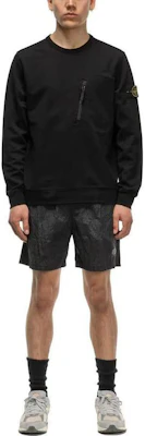 STONE ISLAND SS23 Black Logo Crewneck Sweatshirt for Men. 781560352-V0029 Shop STONE ISLAND SS23 Black Logo Crewneck Sweatshirt for Men. 781560352-V0029