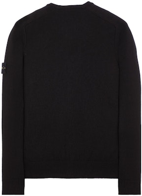 STONE ISLAND SS23 男士黑色V領針織毛衣附標誌。 7815527D3-V0029 Lookbook STONE ISLAND SS23 男士黑色V領針織毛衣附標誌。 7815527D3-V0029