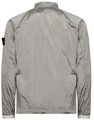 스톤아일랜드 SS23 메탈릭 나일론 셔츠 칼라 자켓 아이스 그레이 남성. 761512321-V0003 Lookbook 스톤아일랜드 SS23 메탈릭 나일론 셔츠 칼라 자켓 아이스 그레이 남성. 761512321-V0003