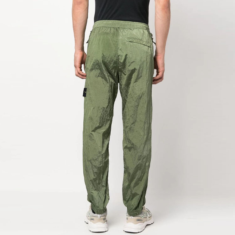 Purchase Stone Island SS23 金屬尼龍系列鼠尾草綠休閒長褲 男款 781531019-V0055
