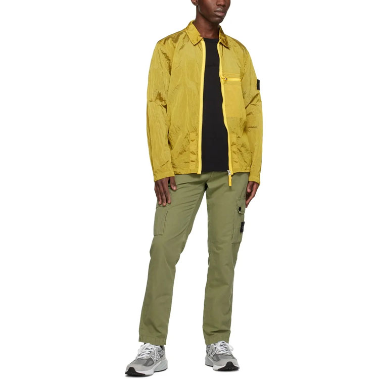 Shop STONE ISLAND SS23 Nylon Meta Kuning Metalik Jaket Lengan Panjang Zip 781510919-V0030
