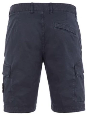 STONE ISLAND SS23 Celana Pendek Saku Lurus Navy Blue 1015L1204-A0120 Lookbook STONE ISLAND SS23 Celana Pendek Saku Lurus Navy Blue 1015L1204-A0120