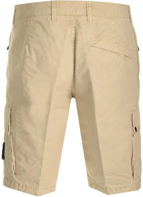 STONE ISLAND SS24 Celana Pendek Bermuda Lurus Beige dengan Ritsleting. 8015L11WA-V0195 Lookbook STONE ISLAND SS24 Celana Pendek Bermuda Lurus Beige dengan Ritsleting. 8015L11WA-V0195