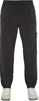 Shop STONE ISLAND SS24 黑色防水防風休閒運動長褲 男士時尚裤款 801532519-V0029