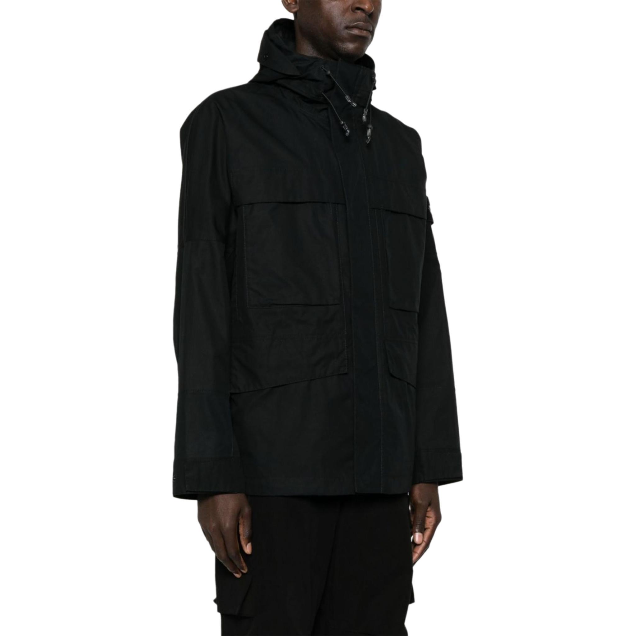Purchase STONE ISLAND SS24 Ghost系列黑標連帽拉鍊外套 黑色。 8015433F1-V0029
