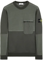 Stone Island SS24 Two-Tone Zip Pocket Crewneck Sweatshirt Olive Green Mens 801565677-V0059 Stone Island SS24 Two-Tone Zip Pocket Crewneck Sweatshirt Olive Green Mens 801565677-V0059