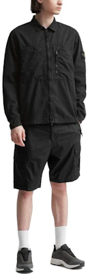 Stone Island 水洗帆布夹克带侧边拉链口袋 男女同款 7815106WN-V0129 Shop Stone Island 水洗帆布夹克带侧边拉链口袋 男女同款 7815106WN-V0129