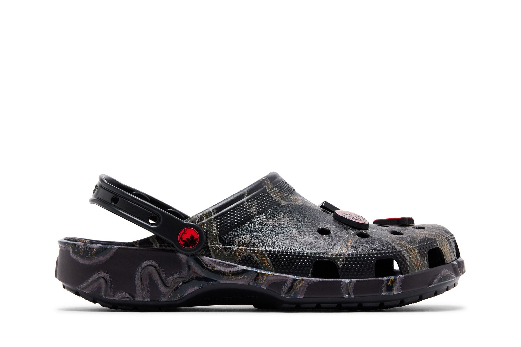 Buy Zuecos Clásicos Stranger Things x Crocs. 212074-90H