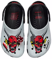 Stranger Things x Crocs Classic Clog Hellfire - Zuecos Clásicos Hellfire. 211507-90H Order Stranger Things x Crocs Classic Clog Hellfire - Zuecos Clásicos Hellfire. 211507-90H