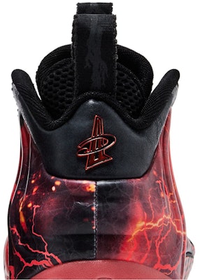 Stranger Things x Nike Air Foamposite One Premium QS ''Hitam Bright Crimson'' IR7336-001 Sizing Stranger Things x Nike Air Foamposite One Premium QS ''Hitam Bright Crimson'' IR7336-001