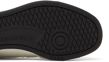 Street Fighter x Reebok Club C 85 'Ryu' Sepatu Pria GZ9543 Purchase Street Fighter x Reebok Club C 85 'Ryu' Sepatu Pria GZ9543