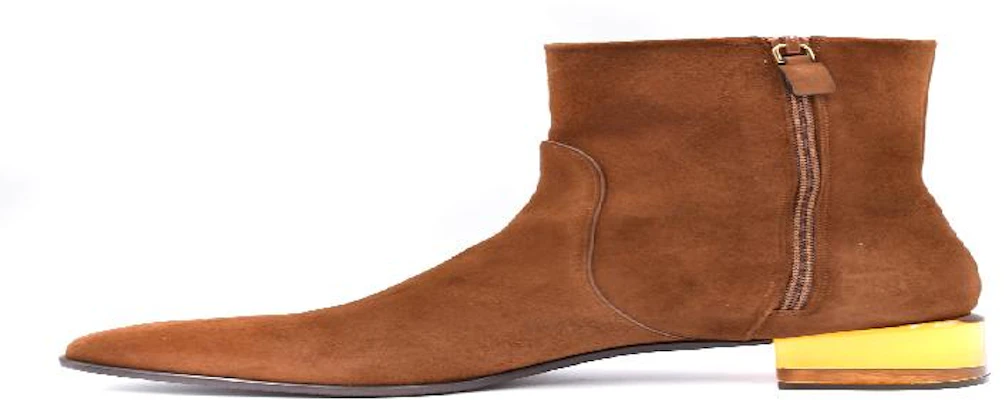 스튜어트 와이츠먼 '프리 브라운' 1L24020_BROWN Lookbook 스튜어트 와이츠먼 '프리 브라운' 1L24020_BROWN