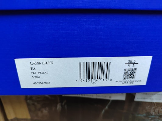 Stuart Weitzman Adriana Loafer 'Black Tassel Platform' Hitam Platform PAT-PATENT-BLK Lookbook Stuart Weitzman Adriana Loafer 'Black Tassel Platform' Hitam Platform PAT-PATENT-BLK