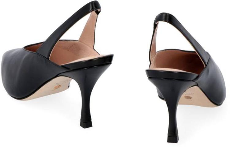 Lookbook 斯图尔特·韦茨曼 黑色 PRE_74 S6433SMO_BLK