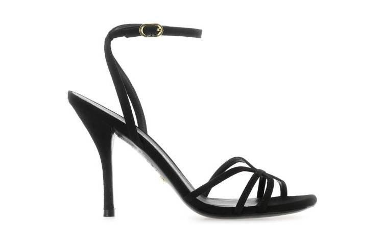 Order Sandal Stuart Weitzman JW Anderson x Nike ''Hitam''. SE170BLK