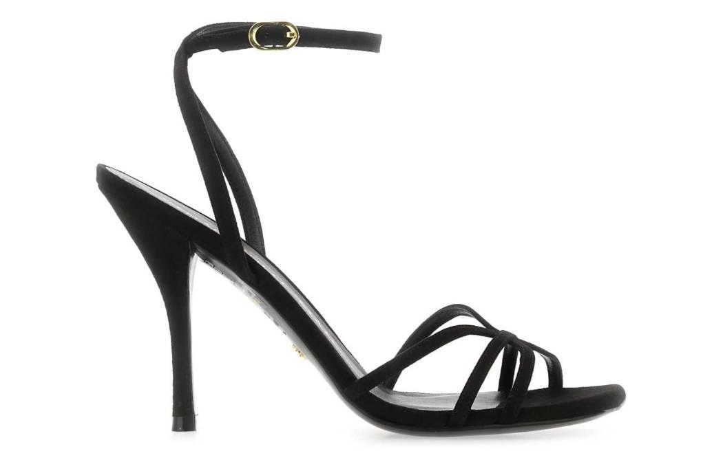 Purchase Sandal Stuart Weitzman JW Anderson x Nike ''Hitam''. SE170BLK