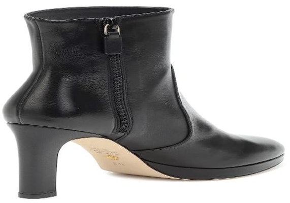 Stuart Weitzman PRE_5051 'Black' 5051-BLK_Black Lookbook Stuart Weitzman PRE_5051 'Black' 5051-BLK_Black