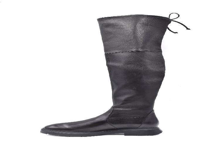 Lookbook Stuart Weitzman PRE 'Hitam' 1L24015_BLACK