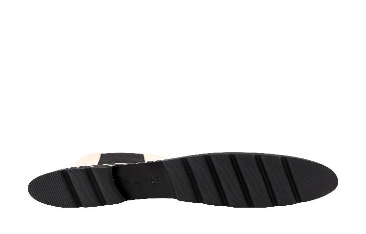 Shop Stuart Weitzman PRE PRESLEY OAT 'Putih' PRESLEY_OAT