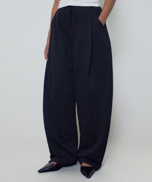 Shop Suede Two Tuck Long Pants Black SD4SBO107BK