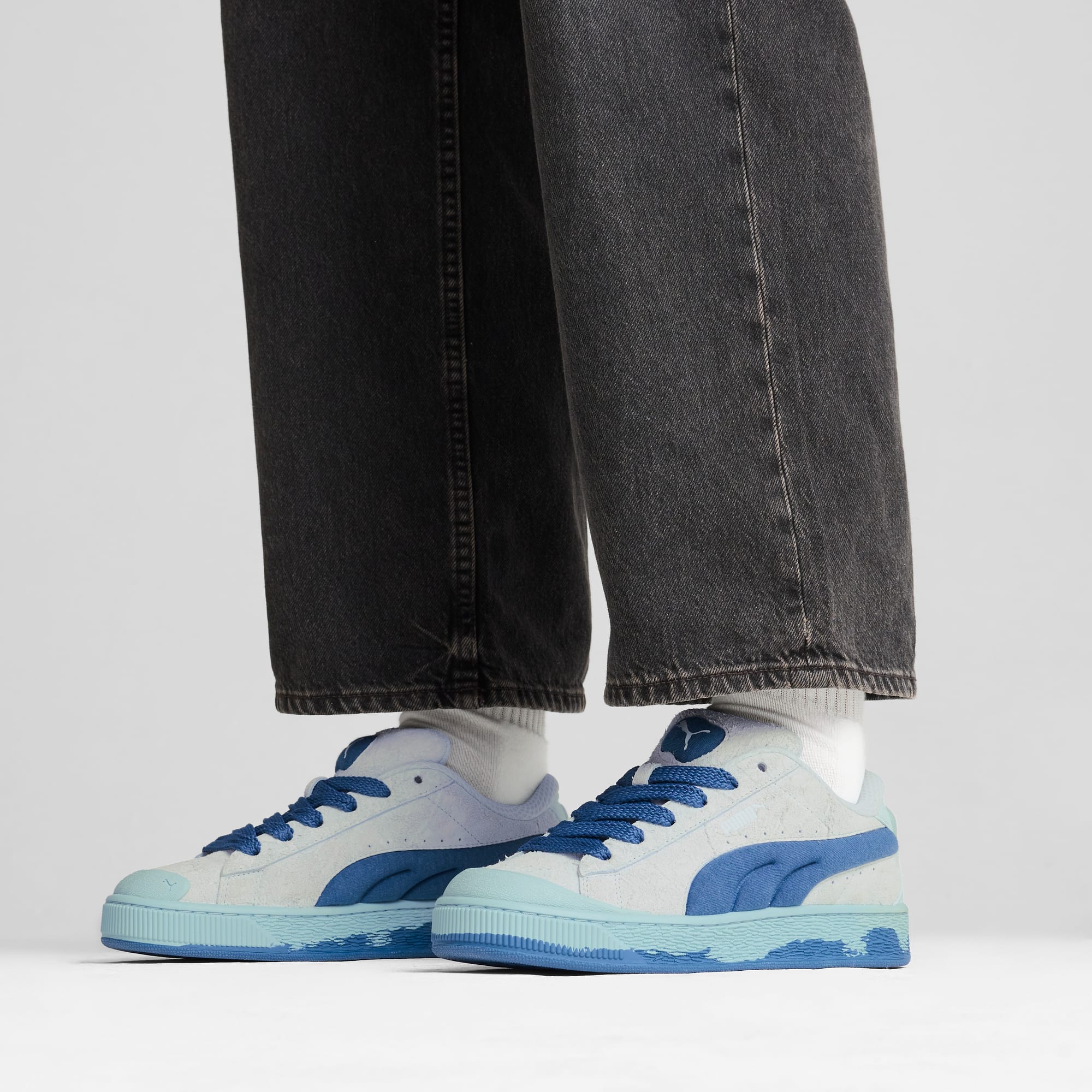 Suede XL Squeeze Sneakers 圖 2