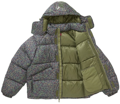Supreme Jaket Puffer Ringan 700-Fill Down Motif Leopard Order Supreme Jaket Puffer Ringan 700-Fill Down Motif Leopard