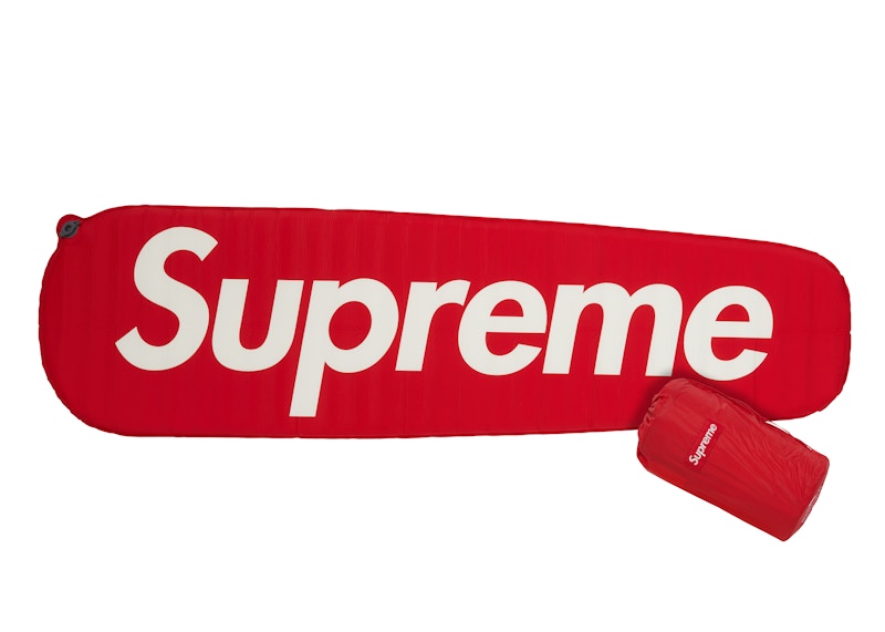 Supreme®/Sea to Summit Self Inflating Sleeping Mat Red