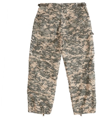 シュプリーム アルファ デジカモ フライトパンツ
Lookbook シュプリーム アルファ デジカモ フライトパンツ