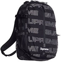 Beg Galas Supreme (FW21) Hitam Lookbook Beg Galas Supreme (FW21) Hitam