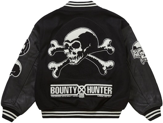 Supreme賞金稼ぎジャケット (ブラック)
Lookbook Supreme賞金稼ぎジャケット (ブラック)