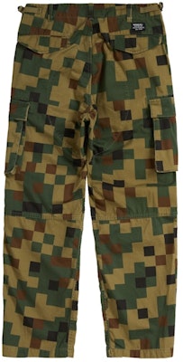 Pantalón Cargo Supreme (FW20) Camo Digital Oliva Order Pantalón Cargo Supreme (FW20) Camo Digital Oliva