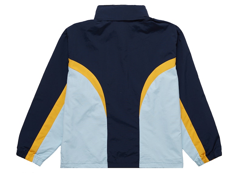 Lookbook Chaqueta Supreme Curve Track Azul Marino.