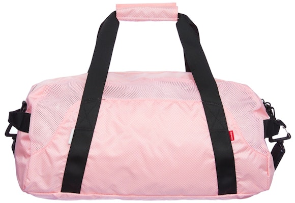 Tas Duffle Supreme (SS22) Pink Lookbook Tas Duffle Supreme (SS22) Pink