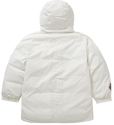 Supreme GORE-TEX 700-Fill Down Parka (FW21) White Lookbook Supreme GORE-TEX 700-Fill Down Parka (FW21) White