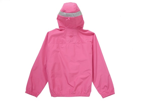 Supreme GORE-TEX 粉色防水拼接外套 (FW24) Lookbook Supreme GORE-TEX 粉色防水拼接外套 (FW24)