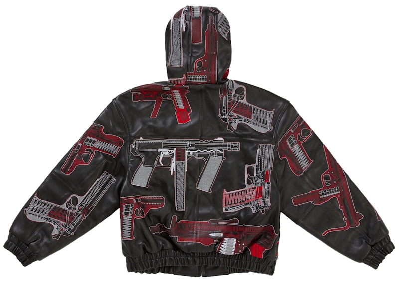 Lookbook Chaqueta de Cuero Negra con Capucha y Bordado Guns Supreme