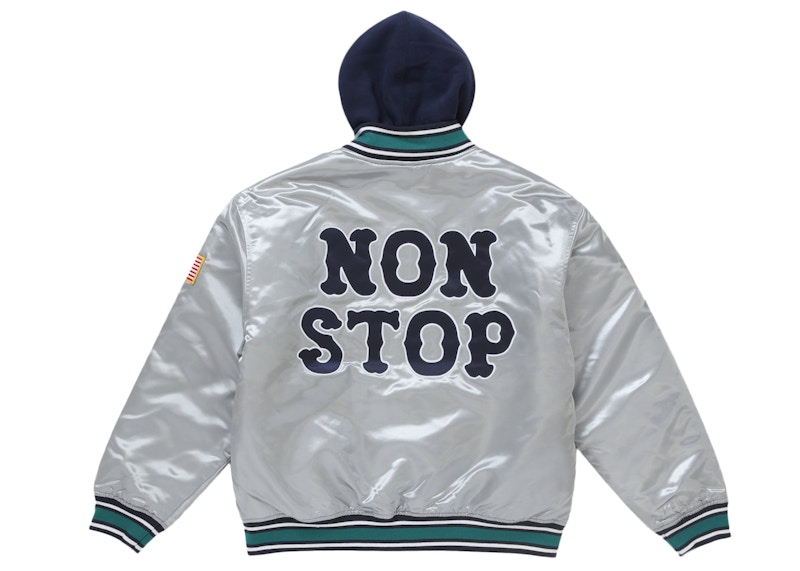 Lookbook Supreme Homerun 缎面连帽银色棒球夹克