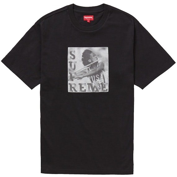 supreme-javelin-label-s-s-top-black