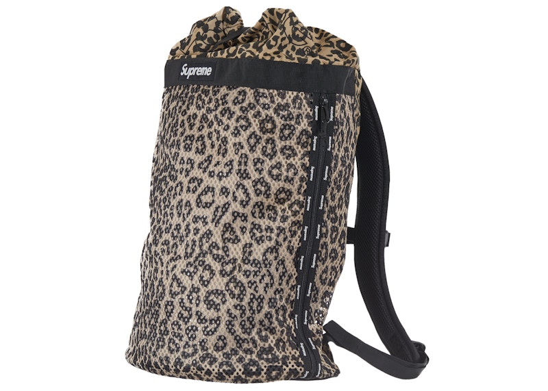Lookbook Supreme Tas Punggung Jala Macan tutul