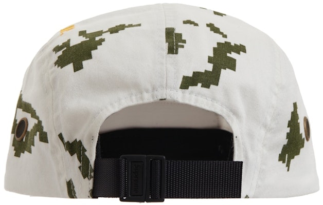Supreme 军用白色俄式迷彩帽 Lookbook Supreme 军用白色俄式迷彩帽