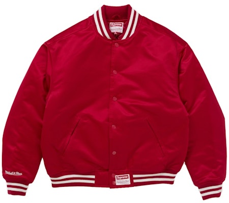 Chaqueta Varsity Satinada Roja Supreme Mitchell & Ness (FW24). Lookbook Chaqueta Varsity Satinada Roja Supreme Mitchell & Ness (FW24).