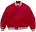 Lookbook Chaqueta Varsity Satinada Roja Supreme Mitchell & Ness (FW24).