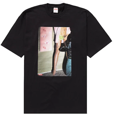 シュプリーム モデルTシャツ (黒)
Buy シュプリーム モデルTシャツ (黒)