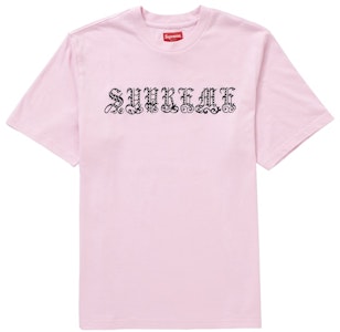 Supreme Top Rosa Claro con Pedrería y Letra Old English S/S Buy Supreme Top Rosa Claro con Pedrería y Letra Old English S/S