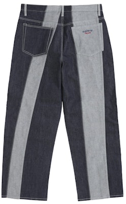 Supreme Pantalón Baggy de Mezclilla Índigo con Rayas Paneladas. Order Supreme Pantalón Baggy de Mezclilla Índigo con Rayas Paneladas.